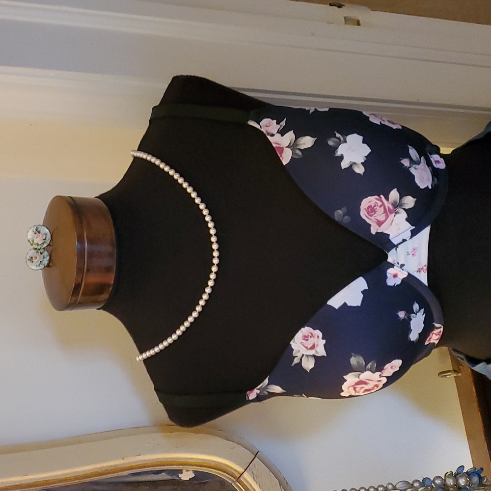 PINK sexy tee shirt floral bra